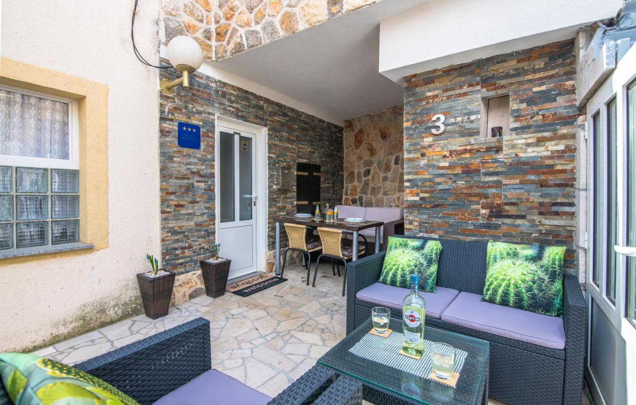 Stone House Knez Apartment Vrbnik Exterior photo