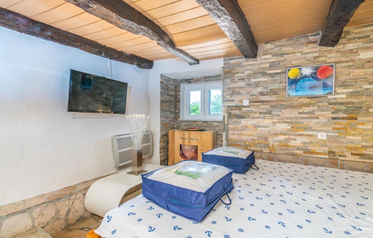 Stone House Knez Apartment Vrbnik Exterior photo