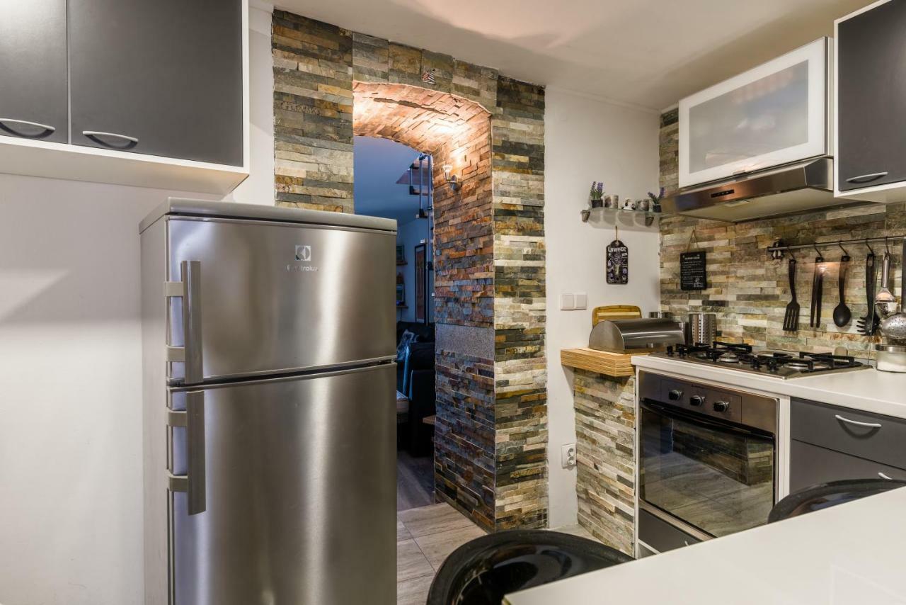 Stone House Knez Apartment Vrbnik Exterior photo